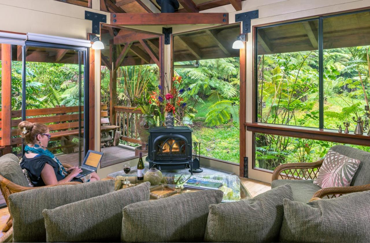Volcano Village Lodge Eksteriør billede