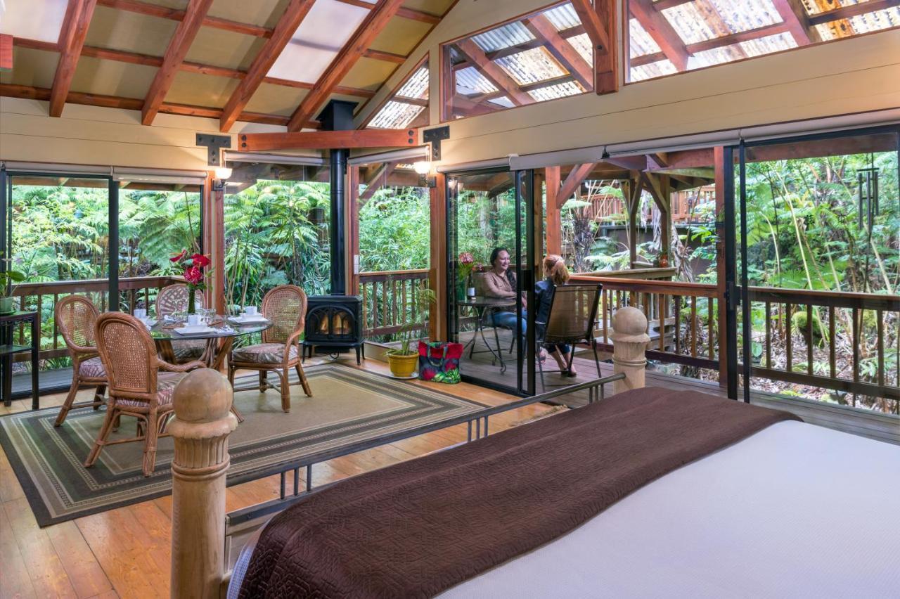 Volcano Village Lodge Eksteriør billede