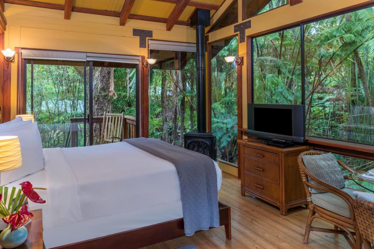 Volcano Village Lodge Eksteriør billede